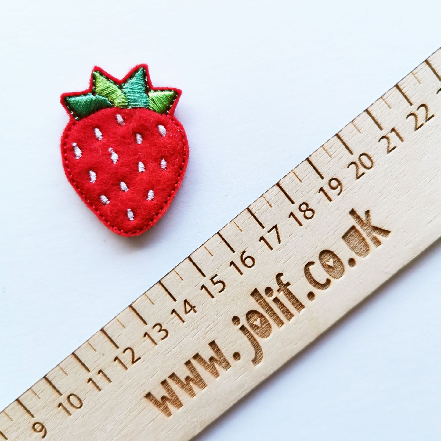 Juicy Strawberry Felties - strip of 3