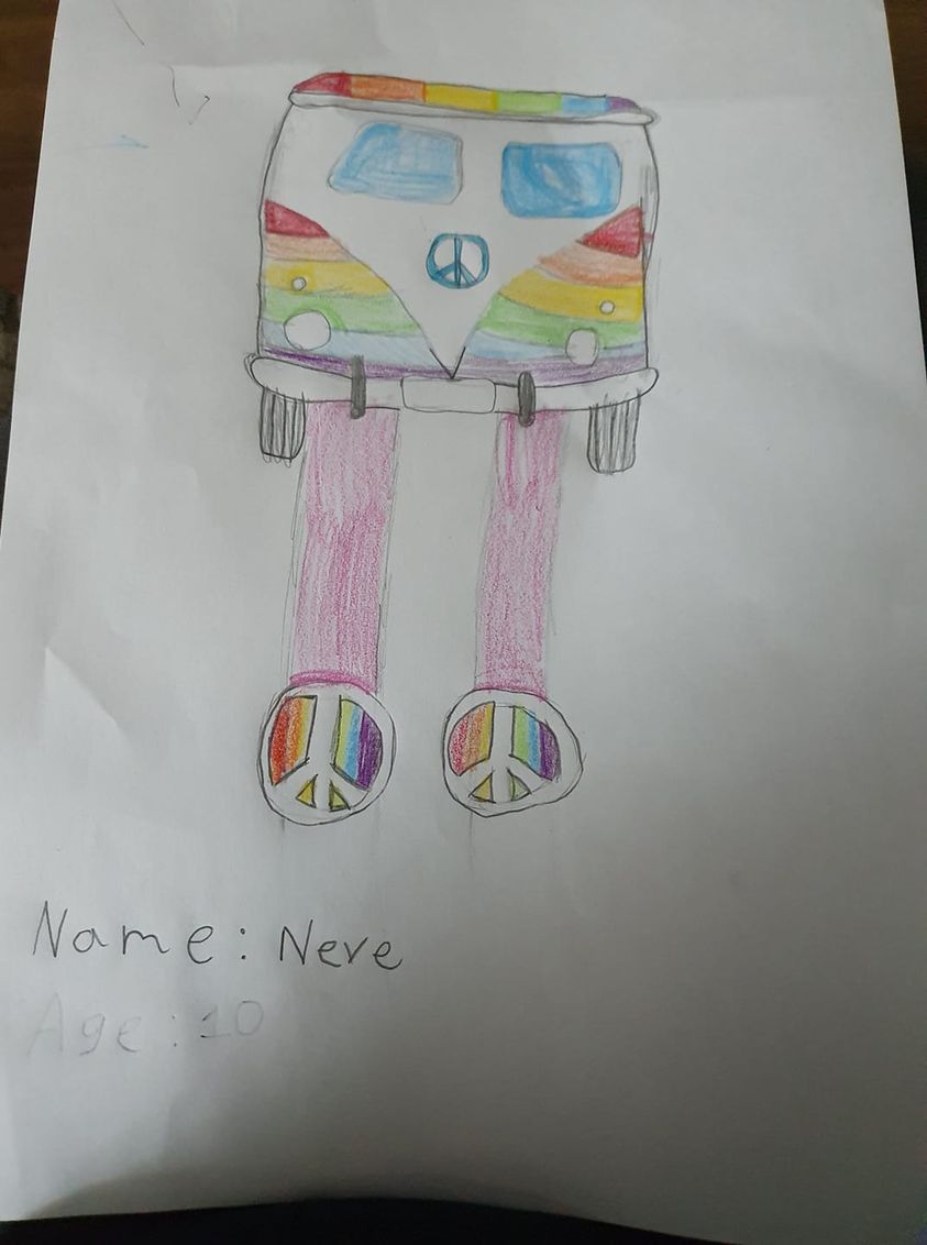 Camper Van Bow Holder Designed By Neve, Age 10