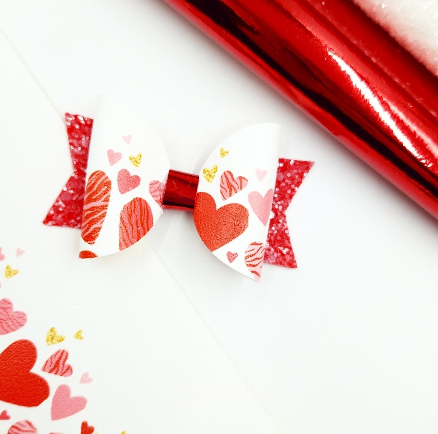Scattered Hearts Border Leatherette Fabric Roll