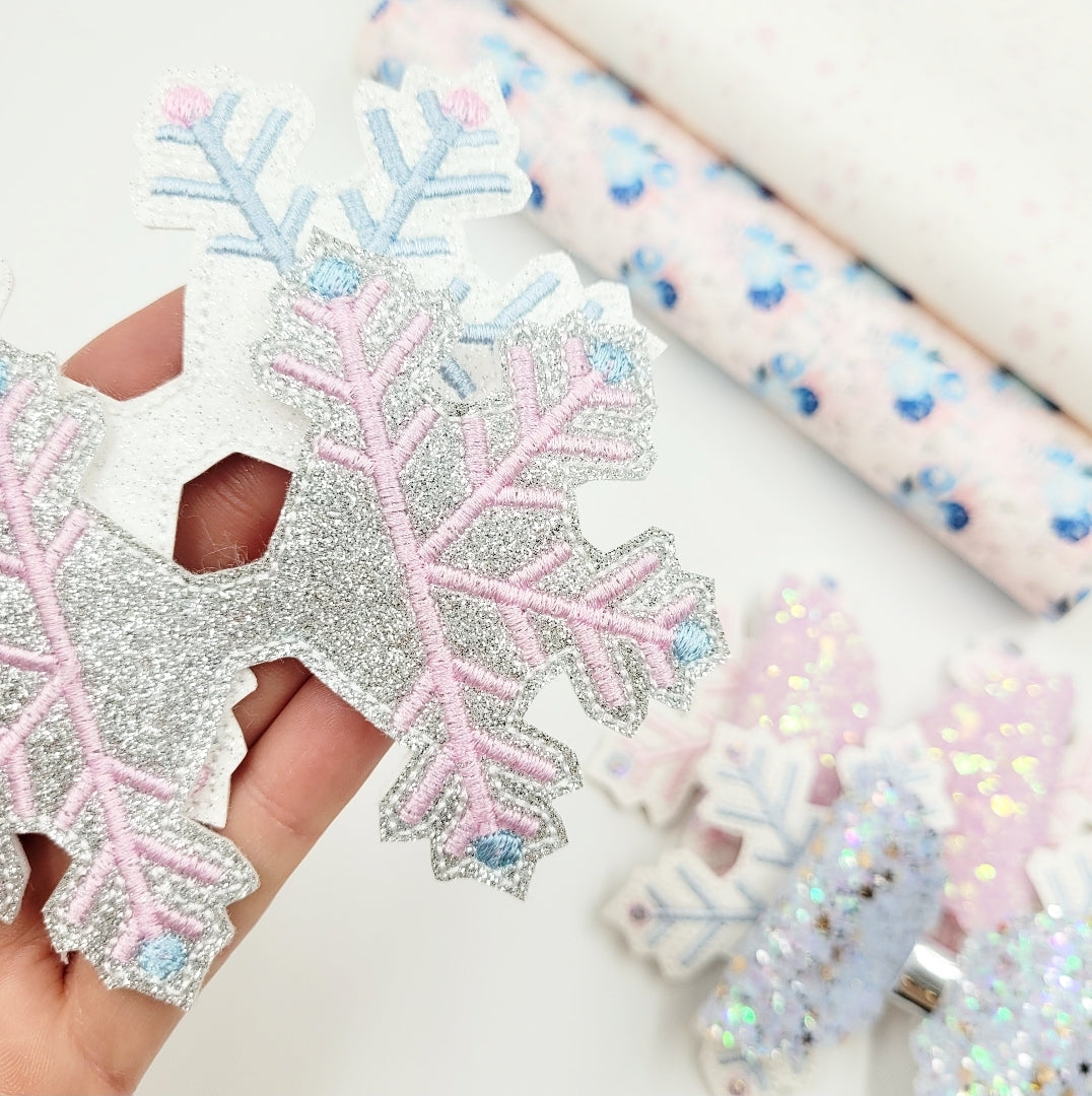 Snowflake Bow Tails