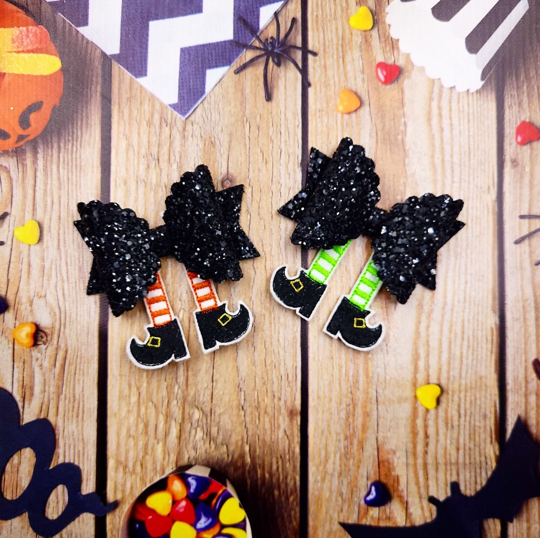 Witch Sock Bow Peekers