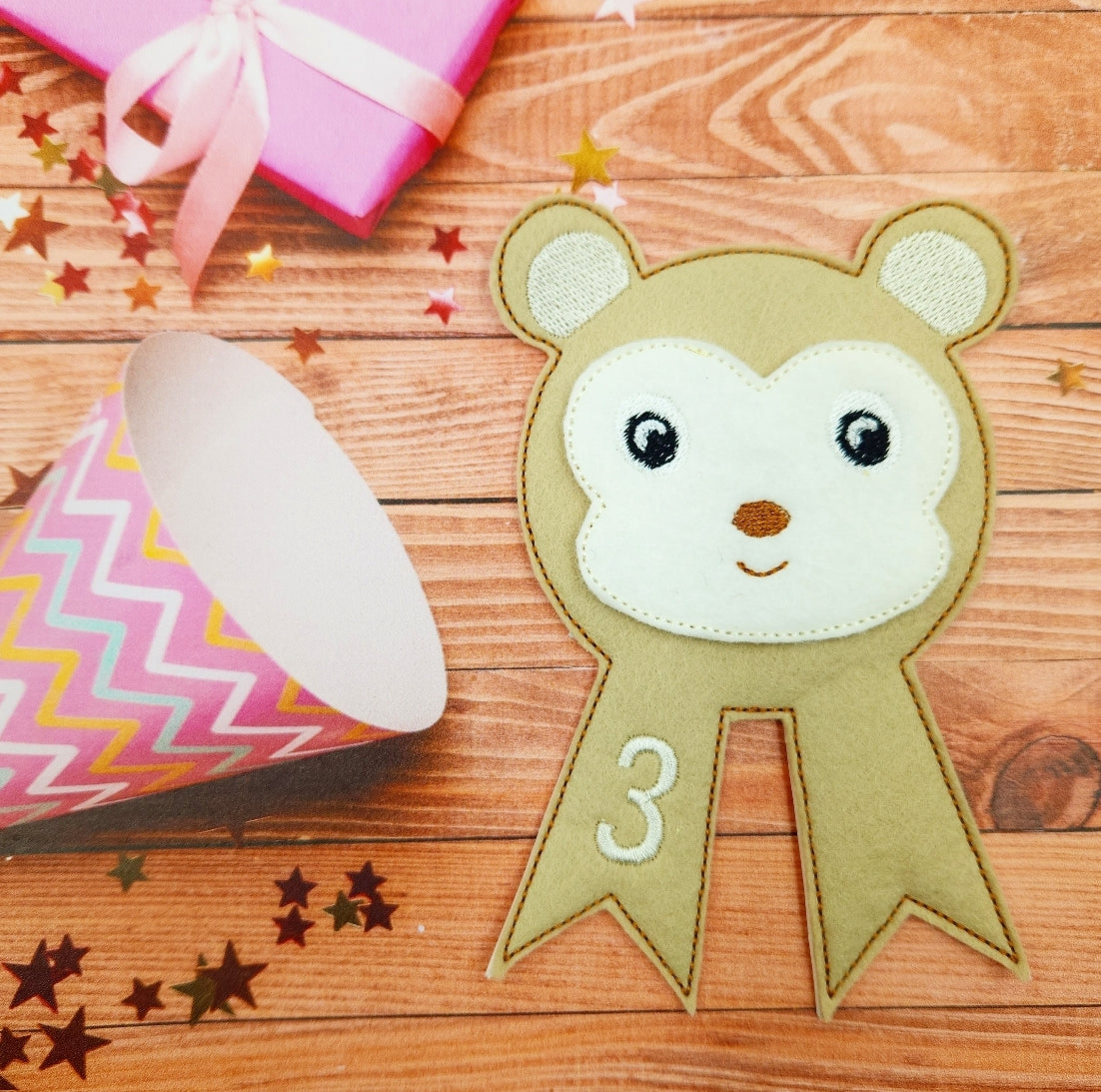 Animal Birthday Make Your Own Badge Kit