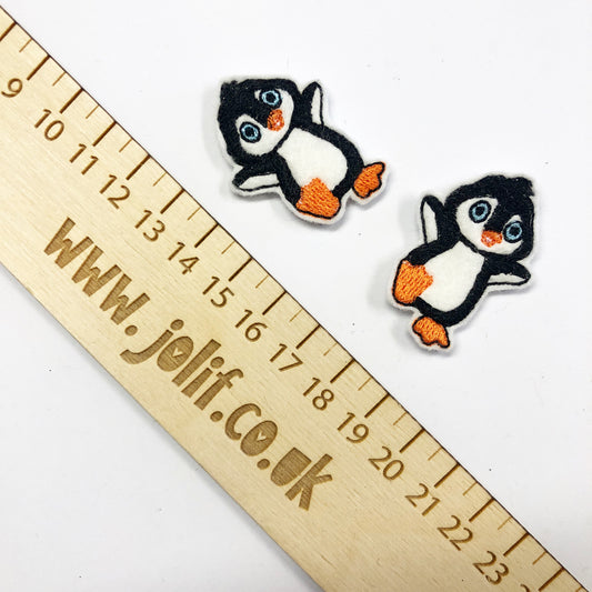 Happy Penguin Feltie - strip of 3