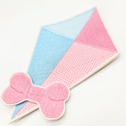 Pretty Kite Bow Holder Designed by Amelia, Age 6